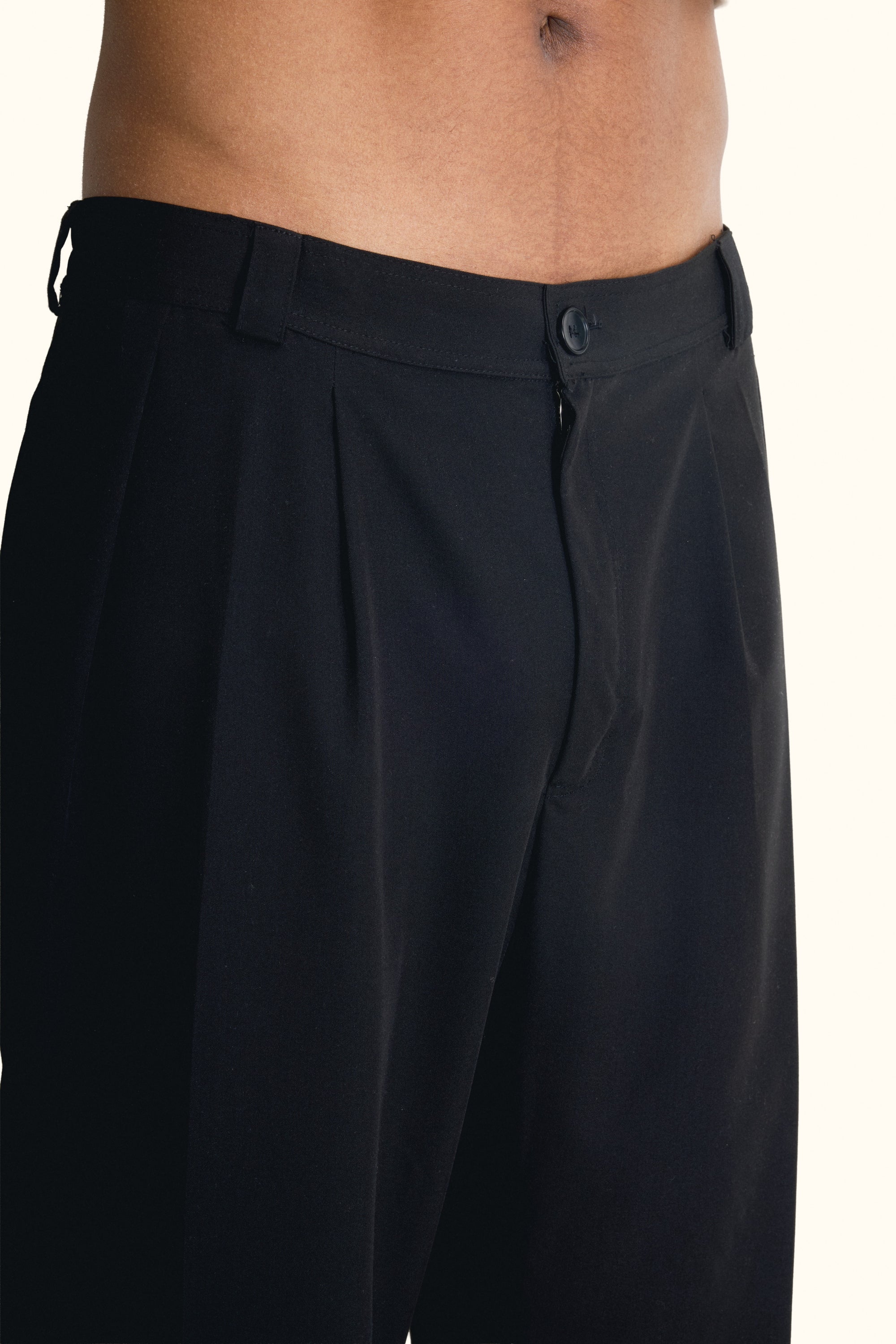 Black Pleated Relaxed Pants